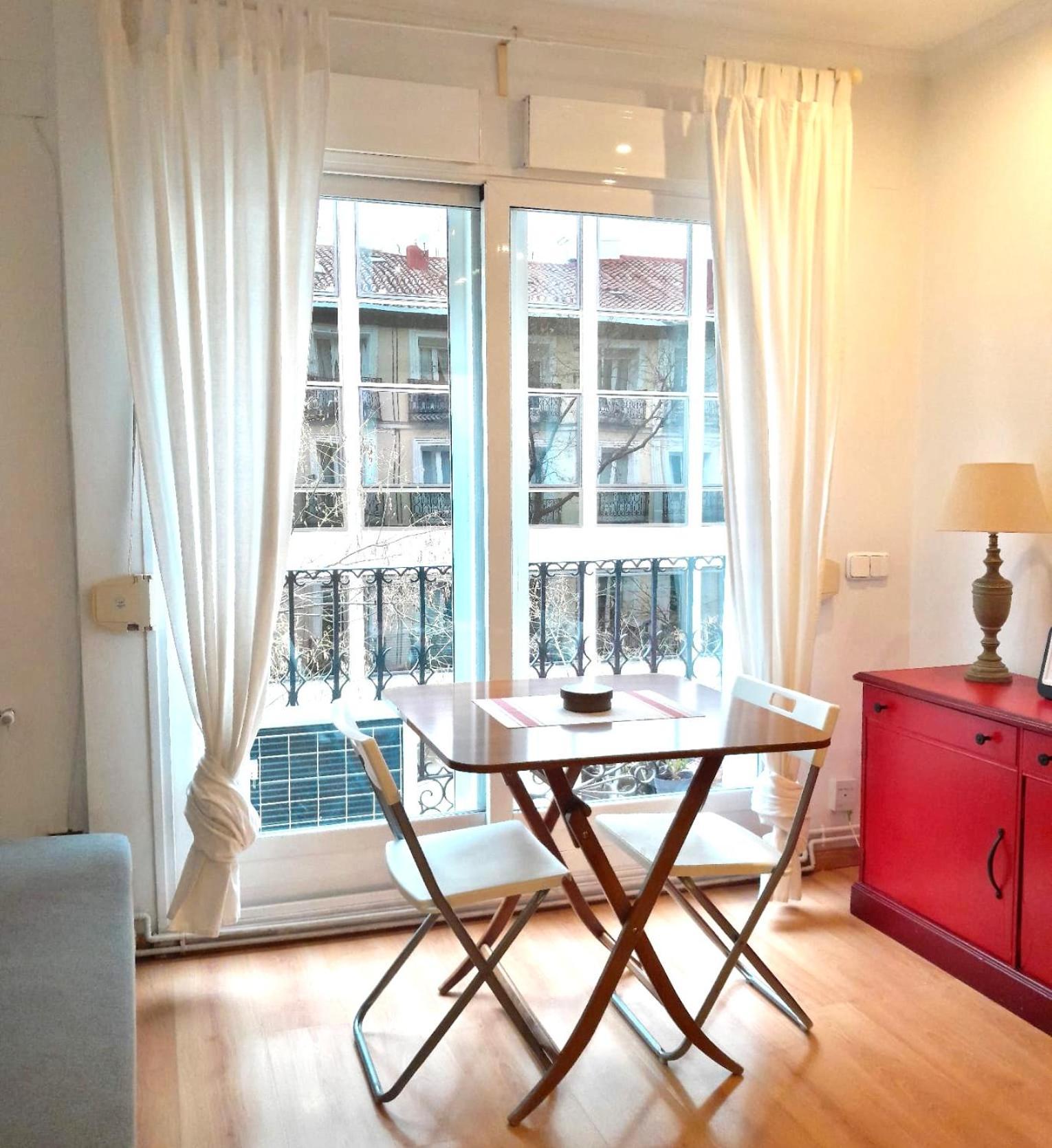 Apartamento Con Encanto Y Luz En Pleno Centro *